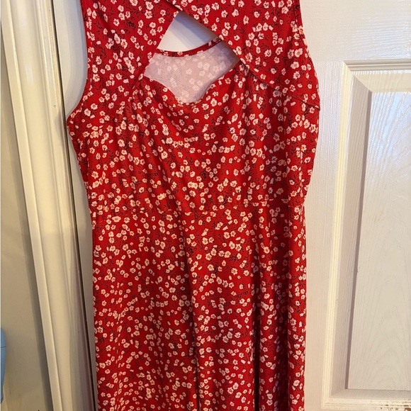 Floral Red Midi Dress - Picture 2 of 4
